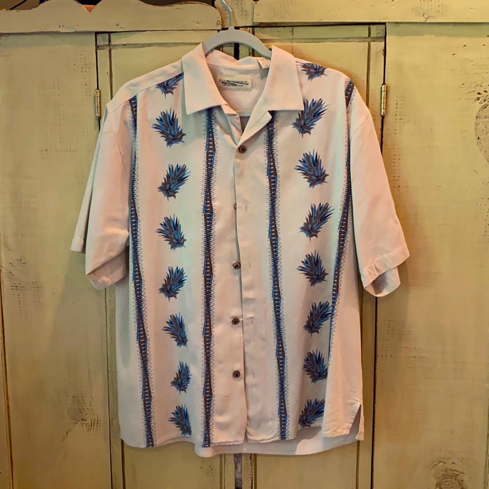Men’s shirt